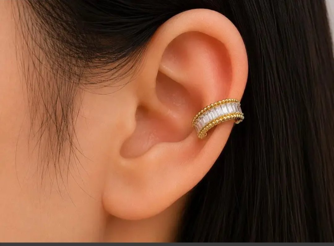 Samaira's Conch Earcuffs